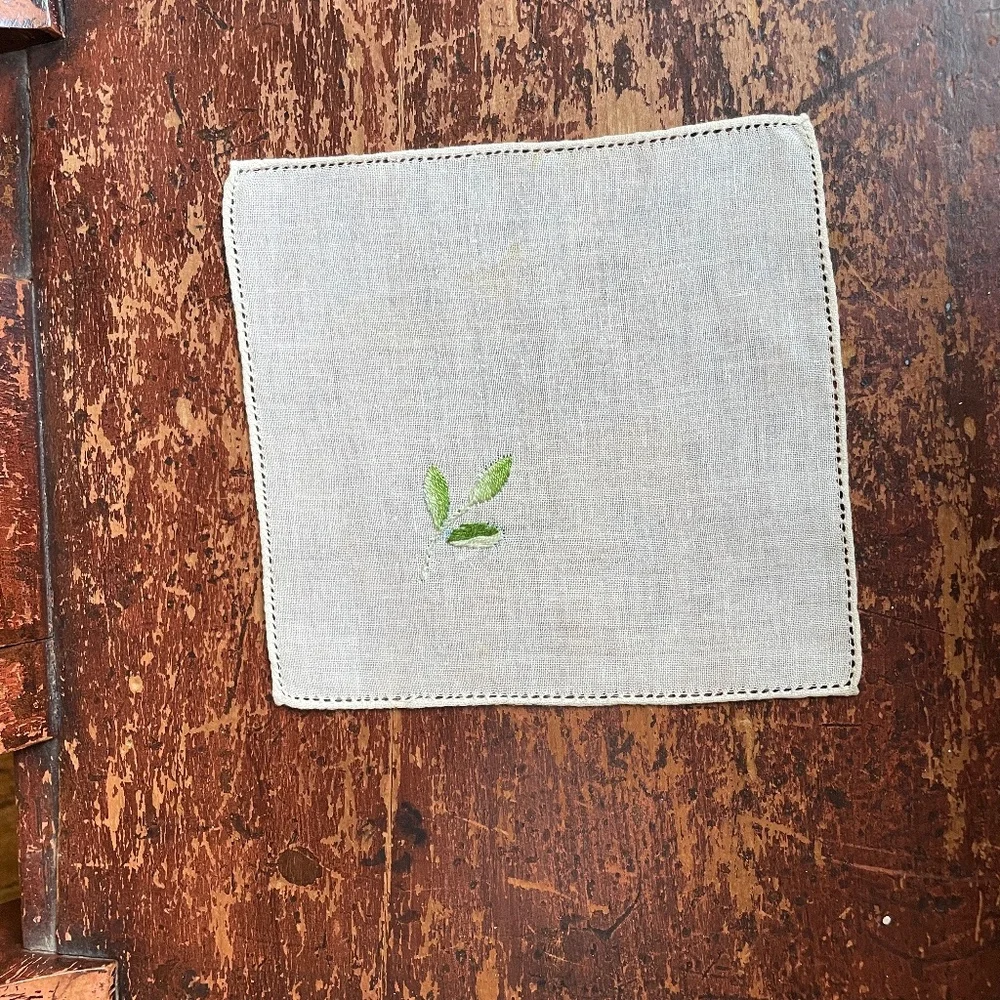 vintage linen napkins - Picture 9 of 12